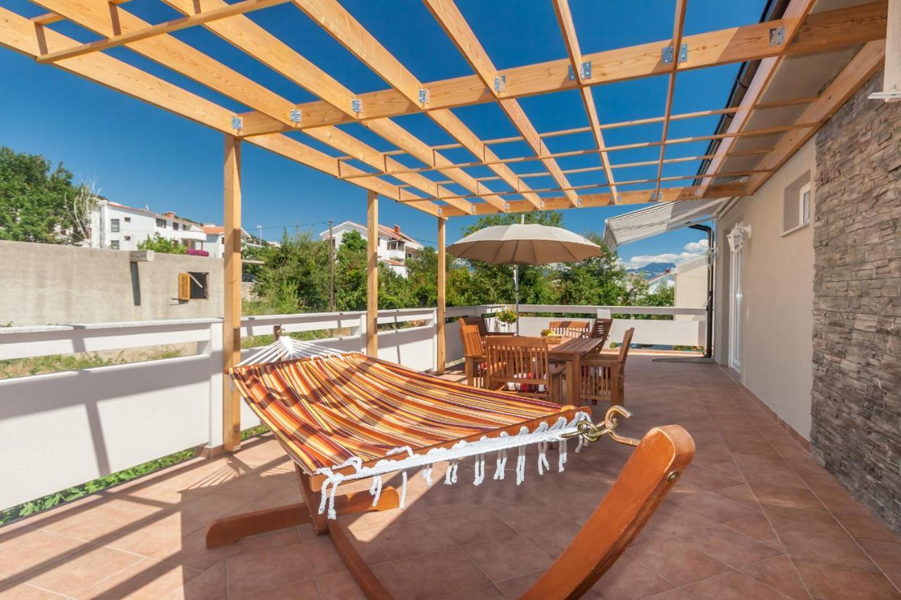 Apartments Kukuriku Baška Екстериор снимка